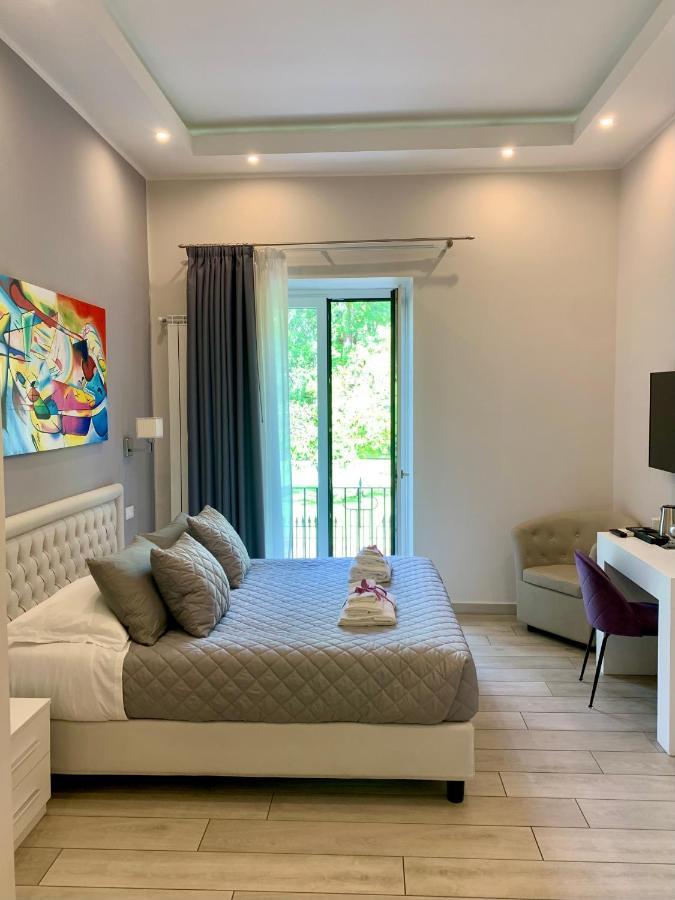 카세르타 Royal Gardens B&B 외부 사진